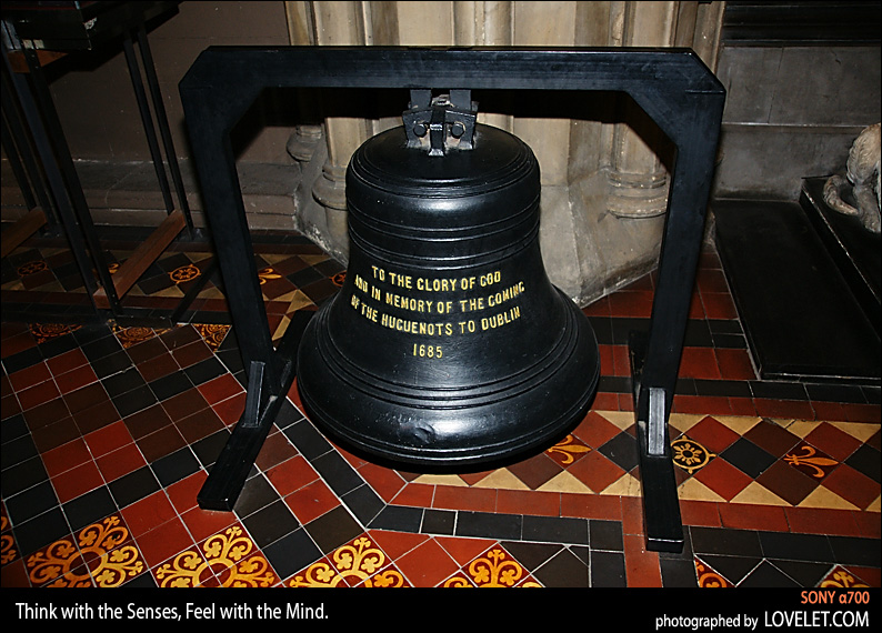Huguenot Bell