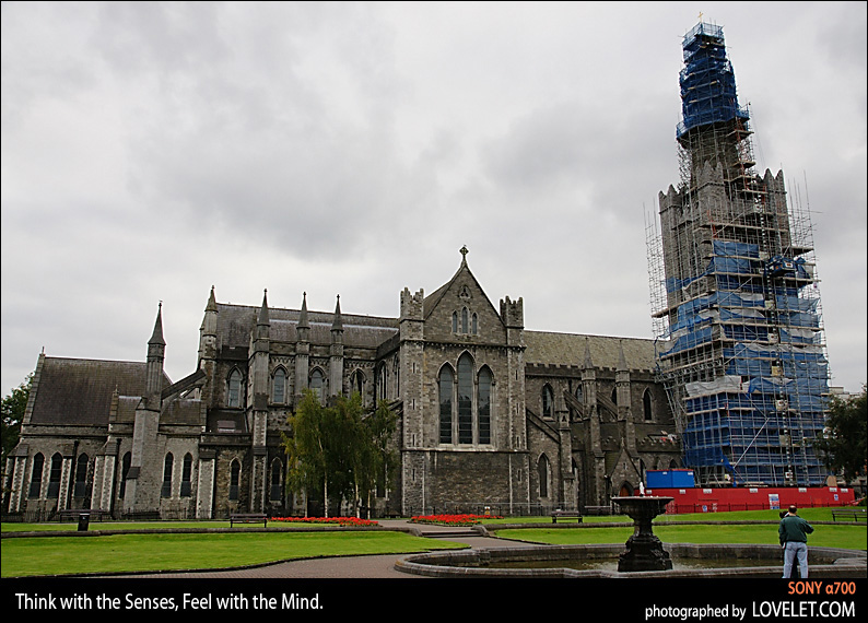 현재 공사중인 성 패트릭 성당(St. Patrick's Cathedral)
